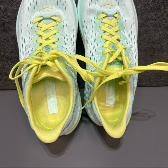 HOKA Women’s Kawana Running Shoes Size 7.5 - Picture 12 of 13